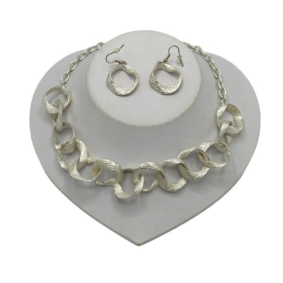 Silvertone Statement Circular Geometric Necklace and Dangling Pierced Earrings S - Picture 5 of 6